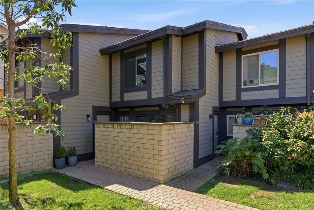 1095 Mesa Bluff, Costa Mesa, CA 92627 - #1