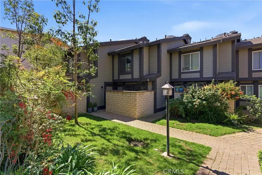 1095 Mesa Bluff, Costa Mesa, CA 92627 - #3