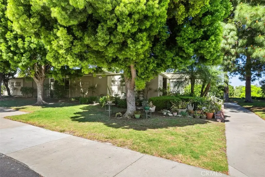 4 Via Castilla #D, Laguna Woods, CA 92637 - #2