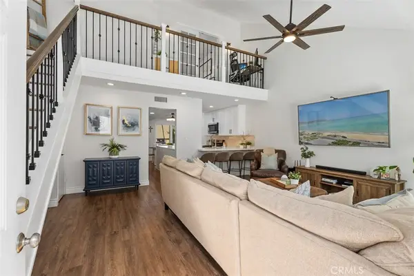 159 Morristown, Costa Mesa, CA 92626