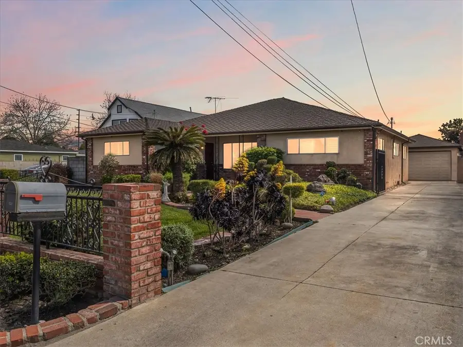 420 W Tichenor Street, Compton, CA 90220 - #3