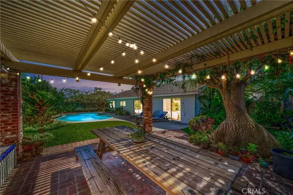 3140 Coolidge Avenue, Costa Mesa, CA 92626