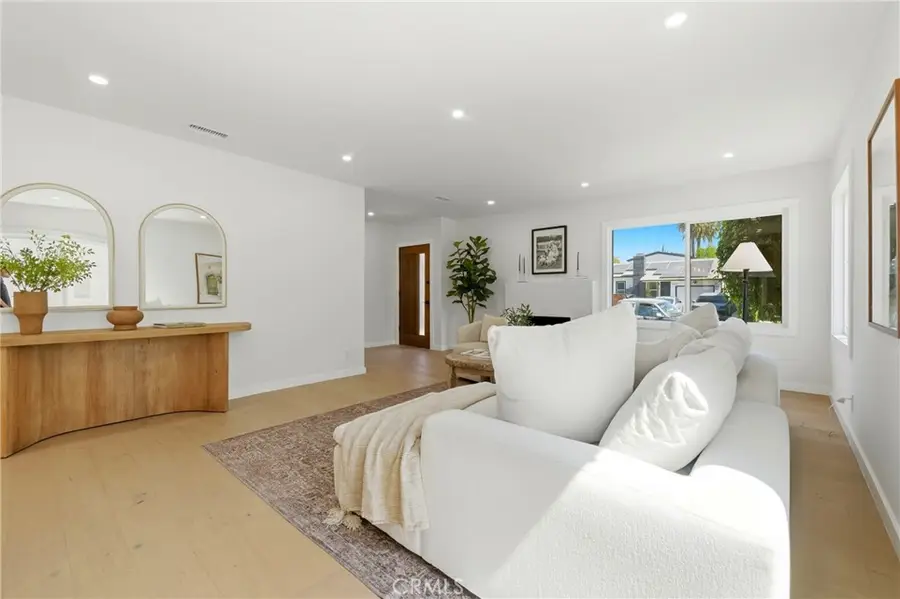 2563 S Bentley, Los Angeles, CA 90064 - #3