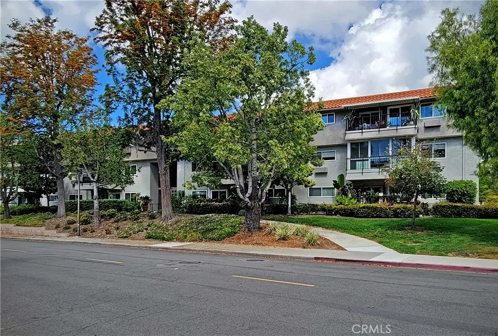2369 Via Mariposa E. #1-D, Laguna Woods, CA 92637 - #1