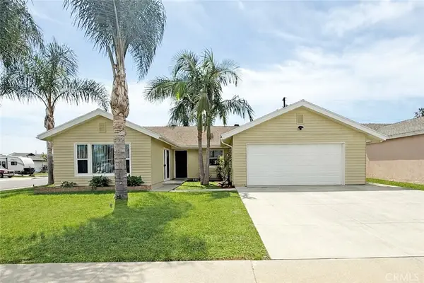 8272 Guilders Drive, Huntington Beach, CA 92647