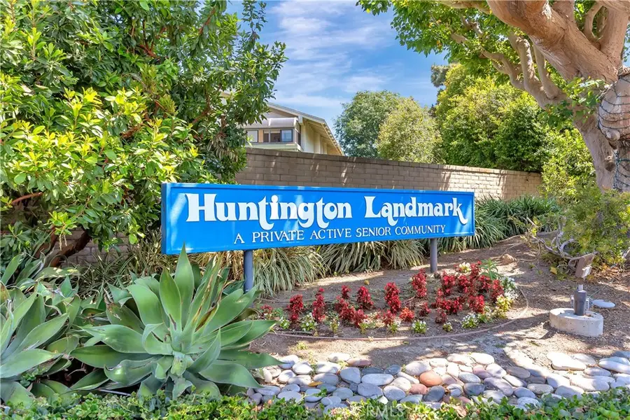 8566 19-G Van Ness Court, Huntington Beach, CA 92646 - #2