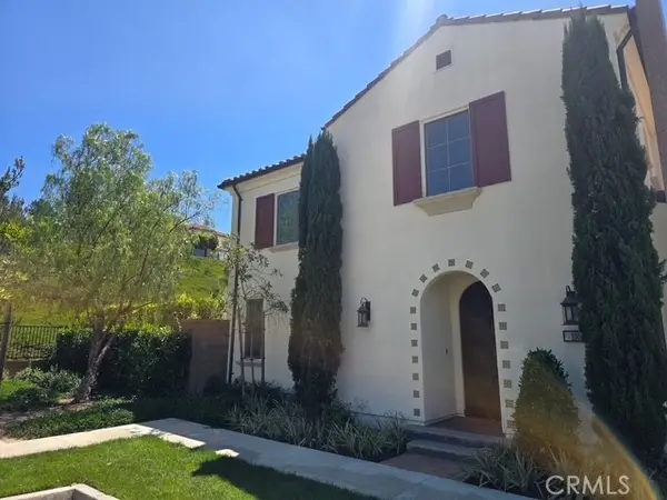 100 Della, Irvine, CA 92602