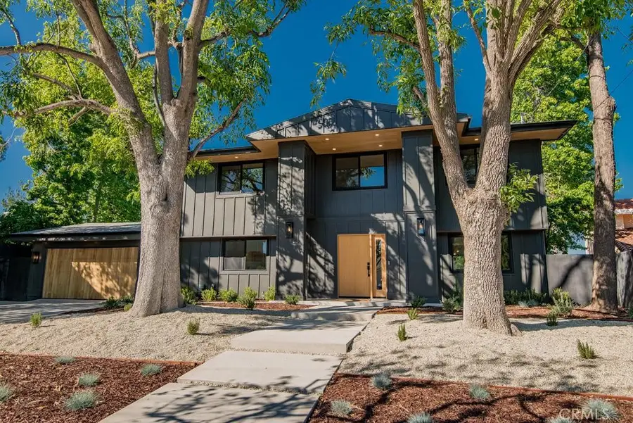 24245 Hatteras, Woodland Hills, CA 91367 - #2