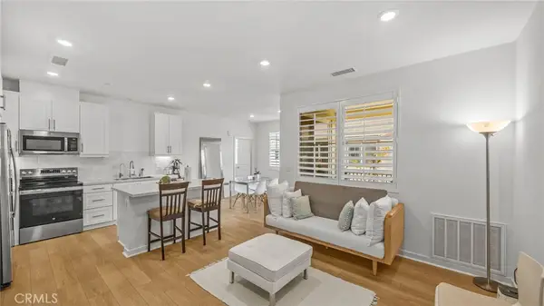 6123 Valentina Way #302, Eastvale, CA 92880