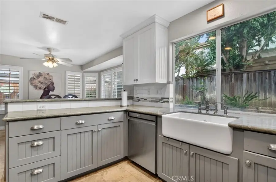 4 Daybreak Ln, Rancho Santa Margarita, CA 92688 - #3