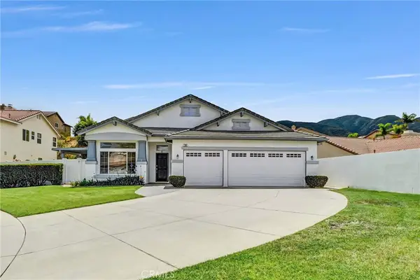 736 Rembrandt, Corona, CA 92882