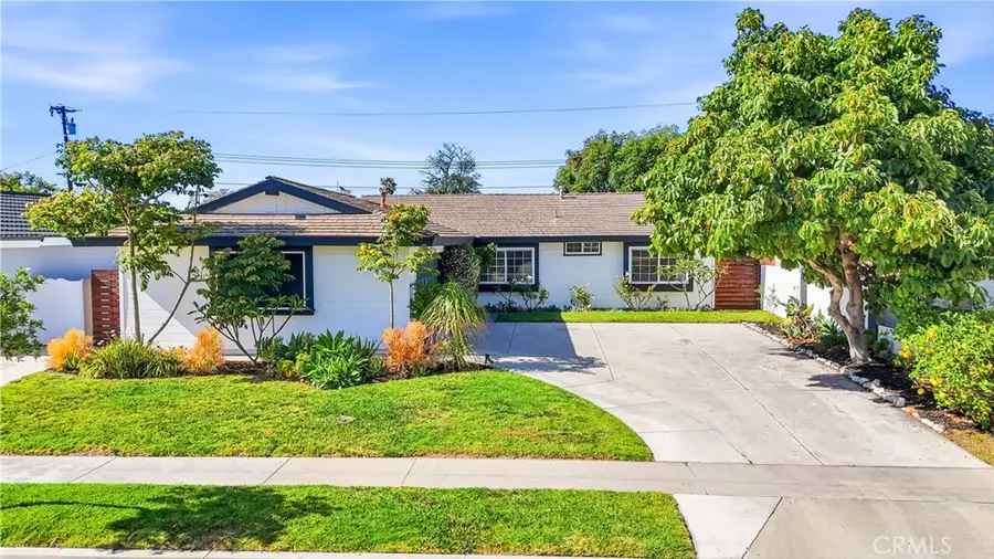 6051 Kimberly Drive, Huntington Beach, CA 92647 - #3