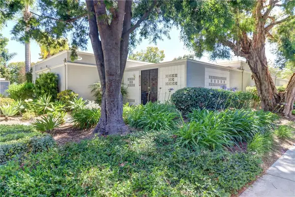 537 Via Estrada #C, Laguna Woods, CA 92637