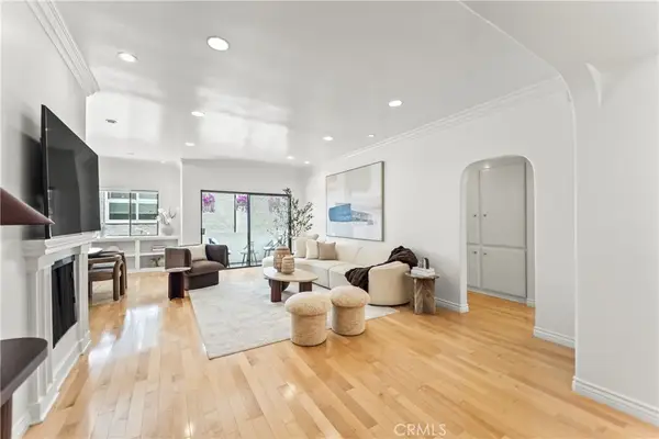 11928 Kiowa #105, Los Angeles, CA 90049