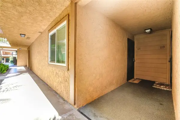 6600 Warner, Huntington Beach, CA 92647