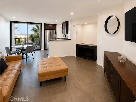 7320 Hawthorn Avenue #318, Los Angeles, CA 90046 - #3