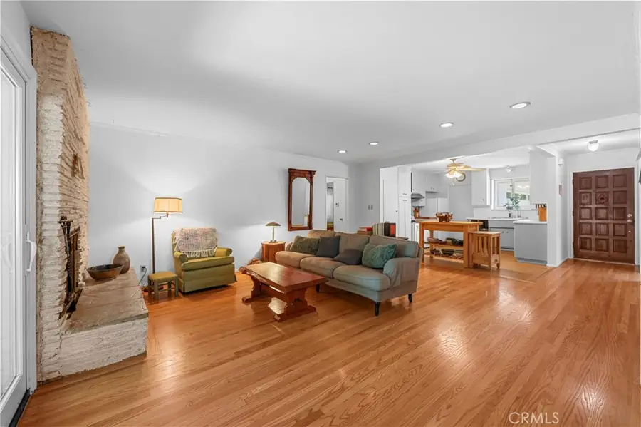 5703 Freeman, La Crescenta, CA 91214 - #2