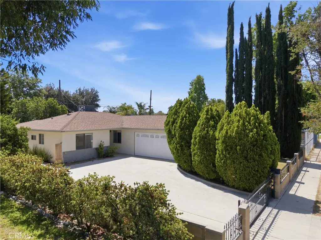 8116 Ponce Avenue, Canoga Park, CA 91304 - #1