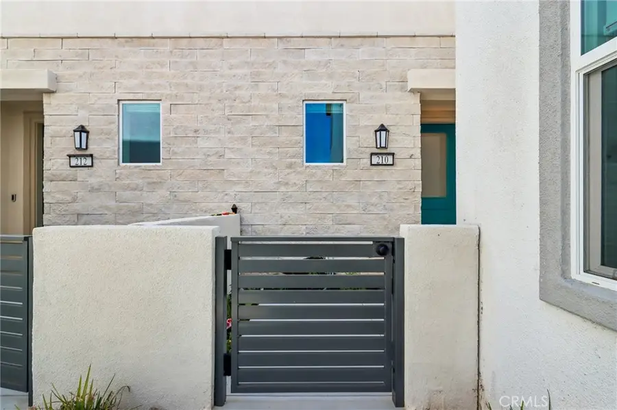 210 Tank, Irvine, CA 92618 - #2