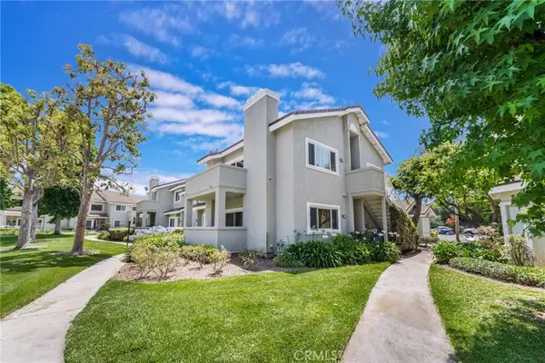 24 Greenmoor #12, Irvine, CA 92614