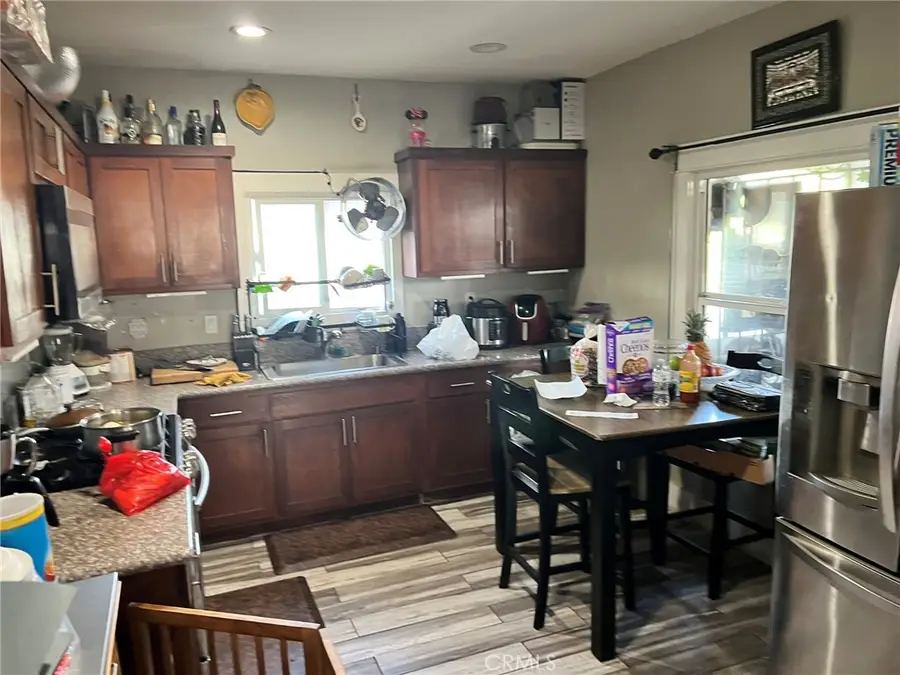 347 E 61st Street, Los Angeles, CA 90003 - #3