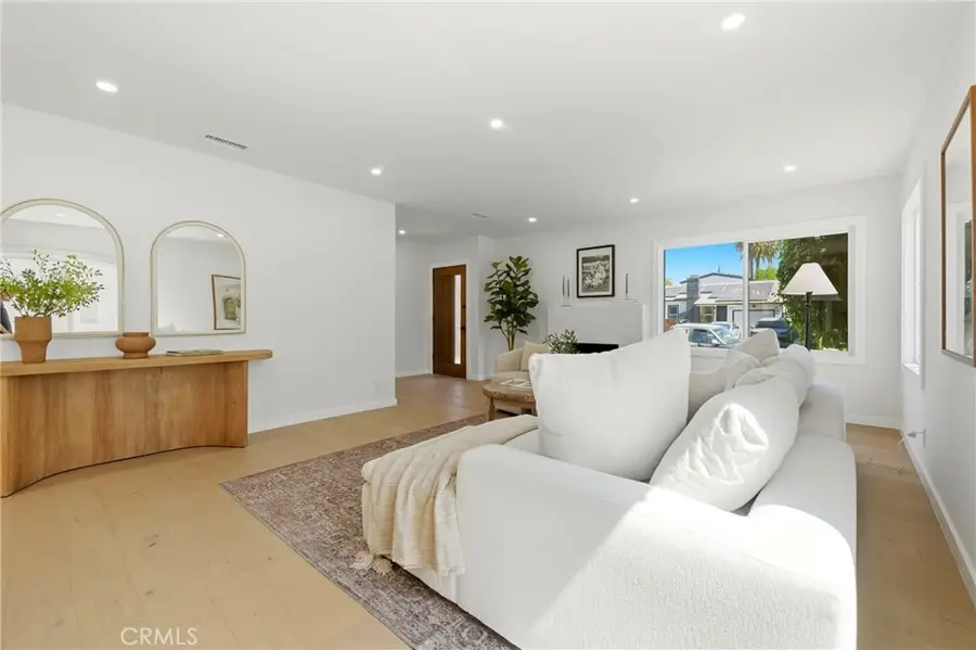 2563 S Bentley, Los Angeles, CA 90064 - #3