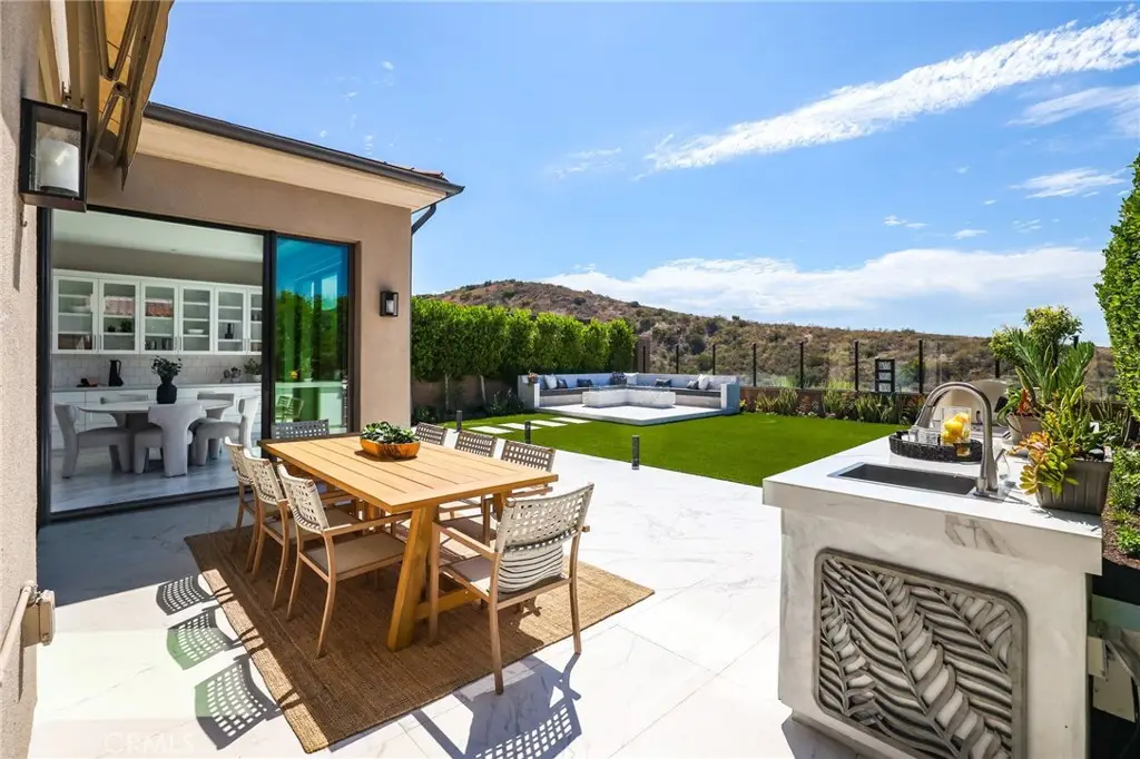 118 Tomahawk, Irvine, CA 92618 - #1