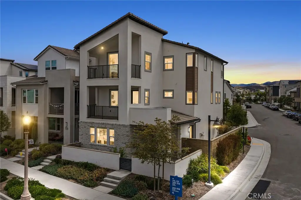 427 Flycatcher, Irvine, CA 92618 - #1