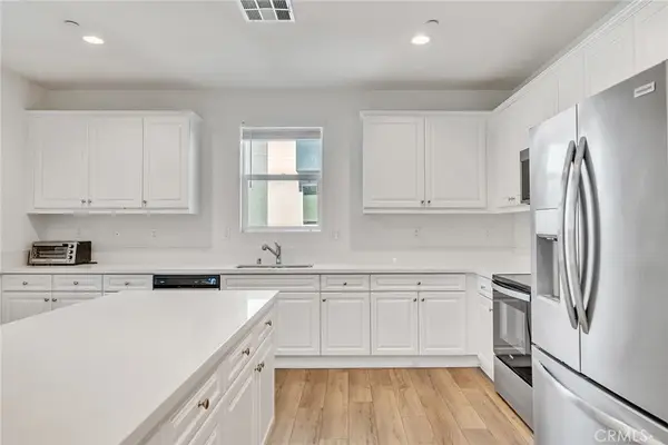 911 E 3rd, Santa Ana, CA 92701