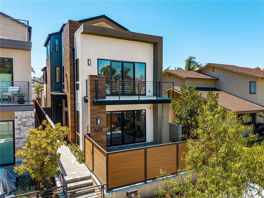 603 Delaware Street, Huntington Beach, CA 92648 - #3