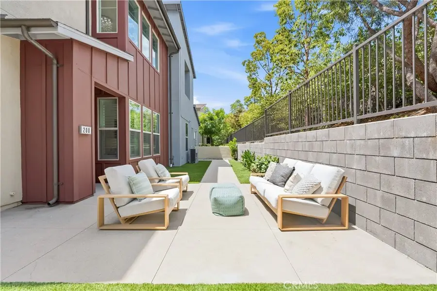 200 Alienta Lane, Rancho Mission Viejo, CA 92694 - #3