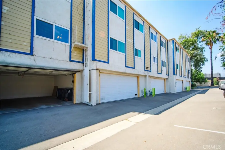 8851 Independence Ave #33, Canoga Park, CA 91304 - #2