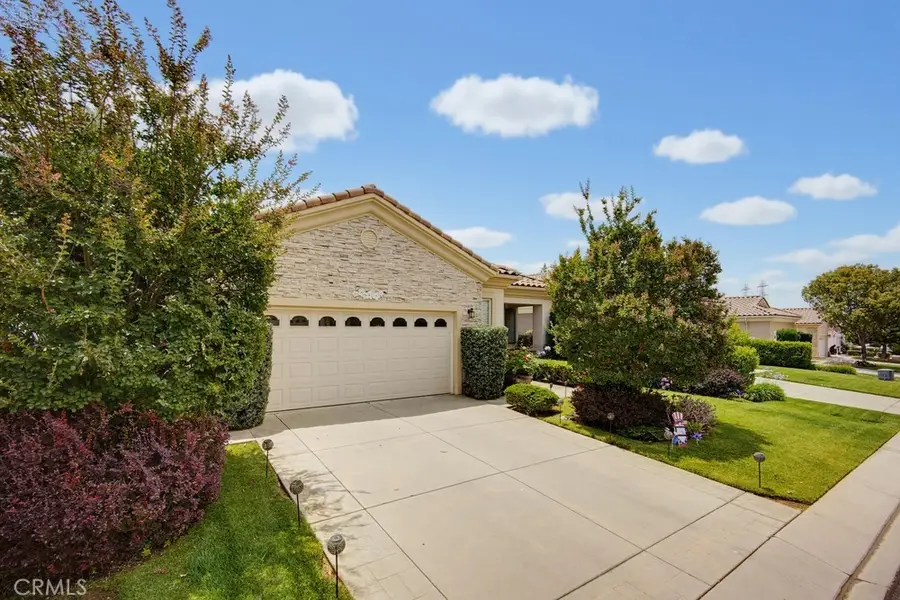 913 Avenal, Beaumont, CA 92223 - #2