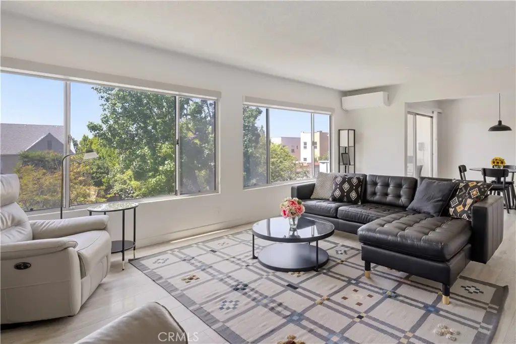 4343 Finley Avenue #27, Los Angeles, CA 90027 - #1