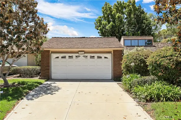 5282 Thorn Tree, Irvine, CA 92612
