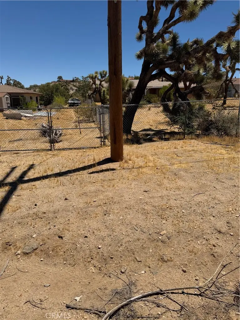 8001 Aster Avenue, Yucca Valley, CA 92284 - #3