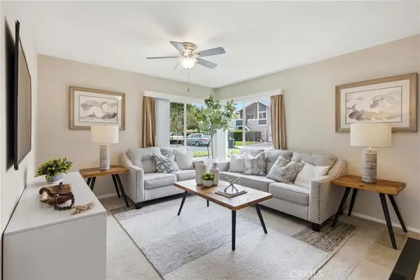 2515 S. Laurelwood, Santa Ana, CA 92704