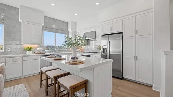 804 Sonia, Irvine, CA 92618