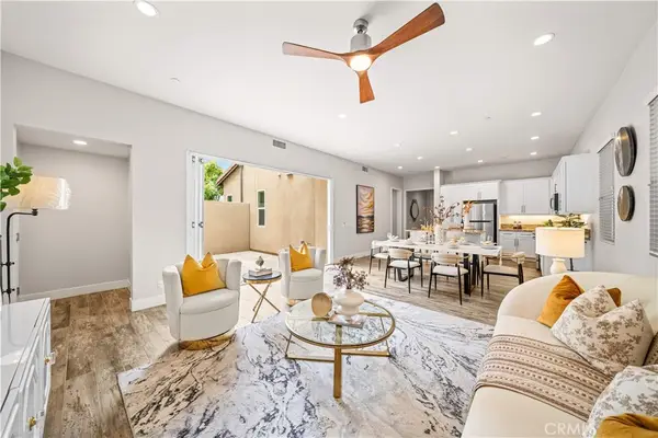 220 Follyhatch, Irvine, CA 92618