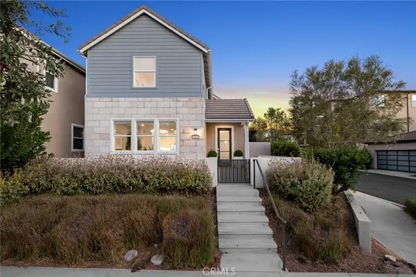 410 Chorus, Irvine, CA 92618