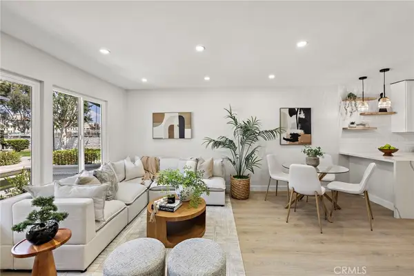 108 Danbury, Costa Mesa, CA 92626