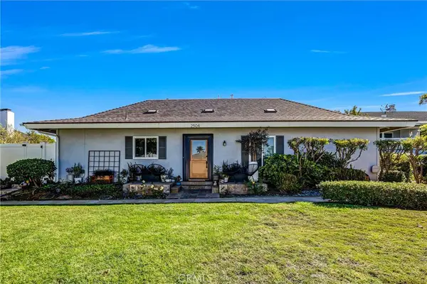 2504 University, Newport Beach, CA 92660