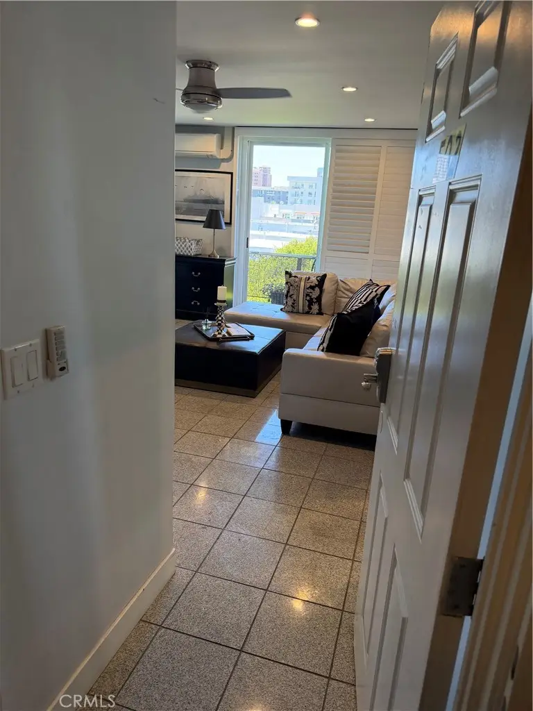 230 Linden #502, Long Beach, CA 90802 - #2