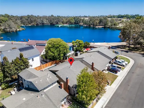 18092 Westlake Cir, Huntington Beach, CA 92648
