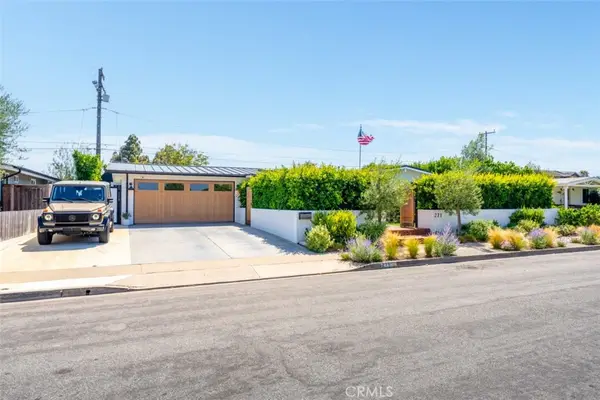 271 Camellia Lane, Costa Mesa, CA 92627