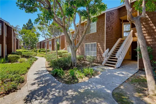 12555 Euclid Street #111, Garden Grove, CA 92840