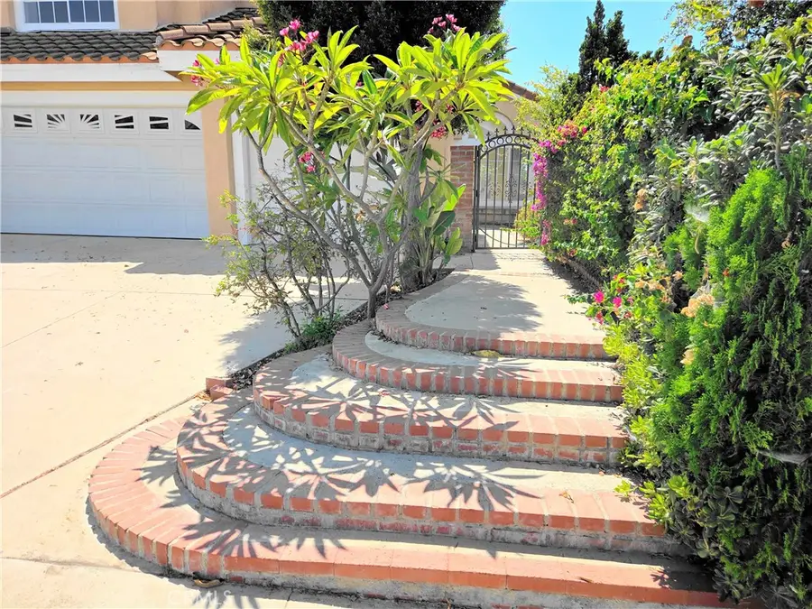 580 Calhoun, Corona, CA 92879 - #3