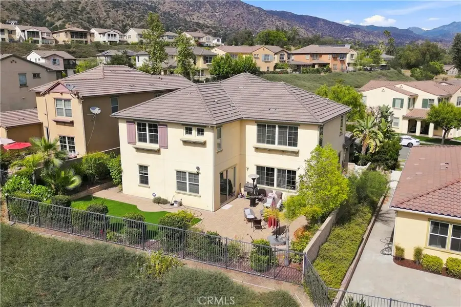 858 E Manresa, Azusa, CA 91702 - #2
