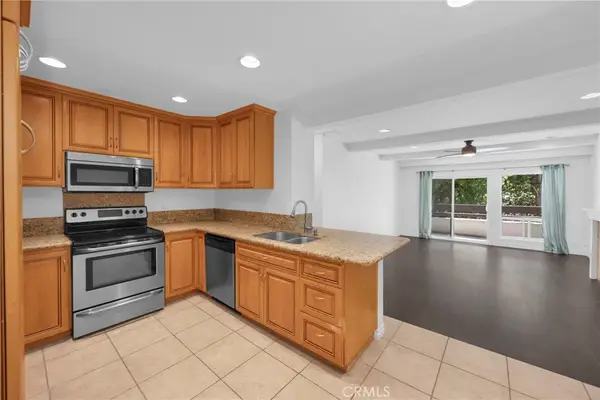 21372 Brookhurst, Huntington Beach, CA 92646