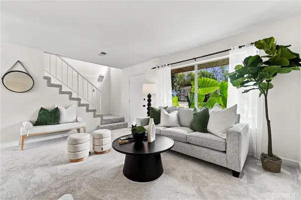 8437 El Arroyo, Huntington Beach, CA 92647